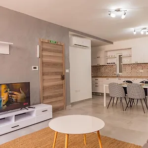 https://fancy-modern-apt-sliema-w-2br.hotelssaintjulians.com