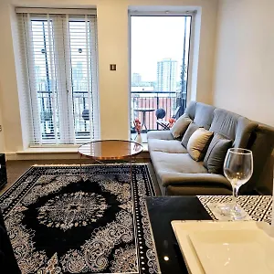 Cozzy Apartment